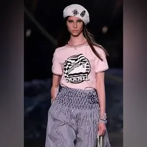 Chanel 2019 La Padua Runway Pink Striped Women\'s T-Shirt 36 Chanel Size 36 19C LA PAUSA Striped Terrycl T-shirt Cotton  main image 4